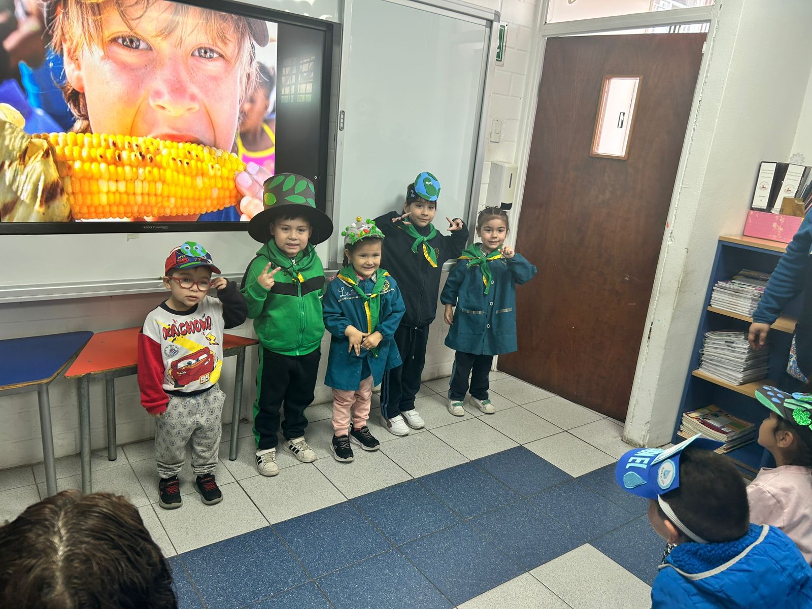 EXPOSICIÓN EMBAJADORES EXPOSICIÓN EMBAJADORES